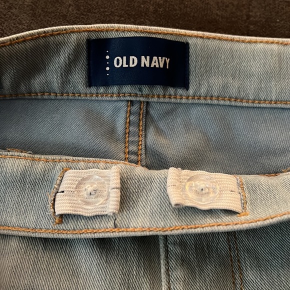 Old Navy Girls Stretch Jean Shorts NWT Size L (10-12) - Picture 3 of 5